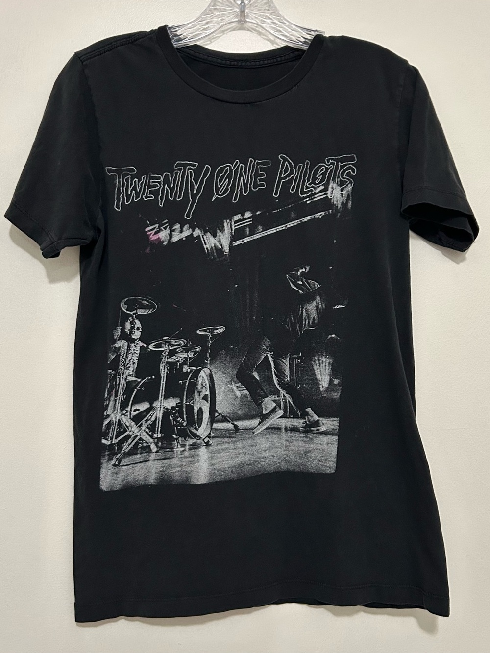Twenty One Pilots Band T-Shirt Graphic Tee Concert Live Show Skeleton Drummer